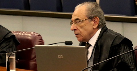O conselheiro Sebastião Helvecio, relator do processo (Foto: Karina Camargos Coutinho)